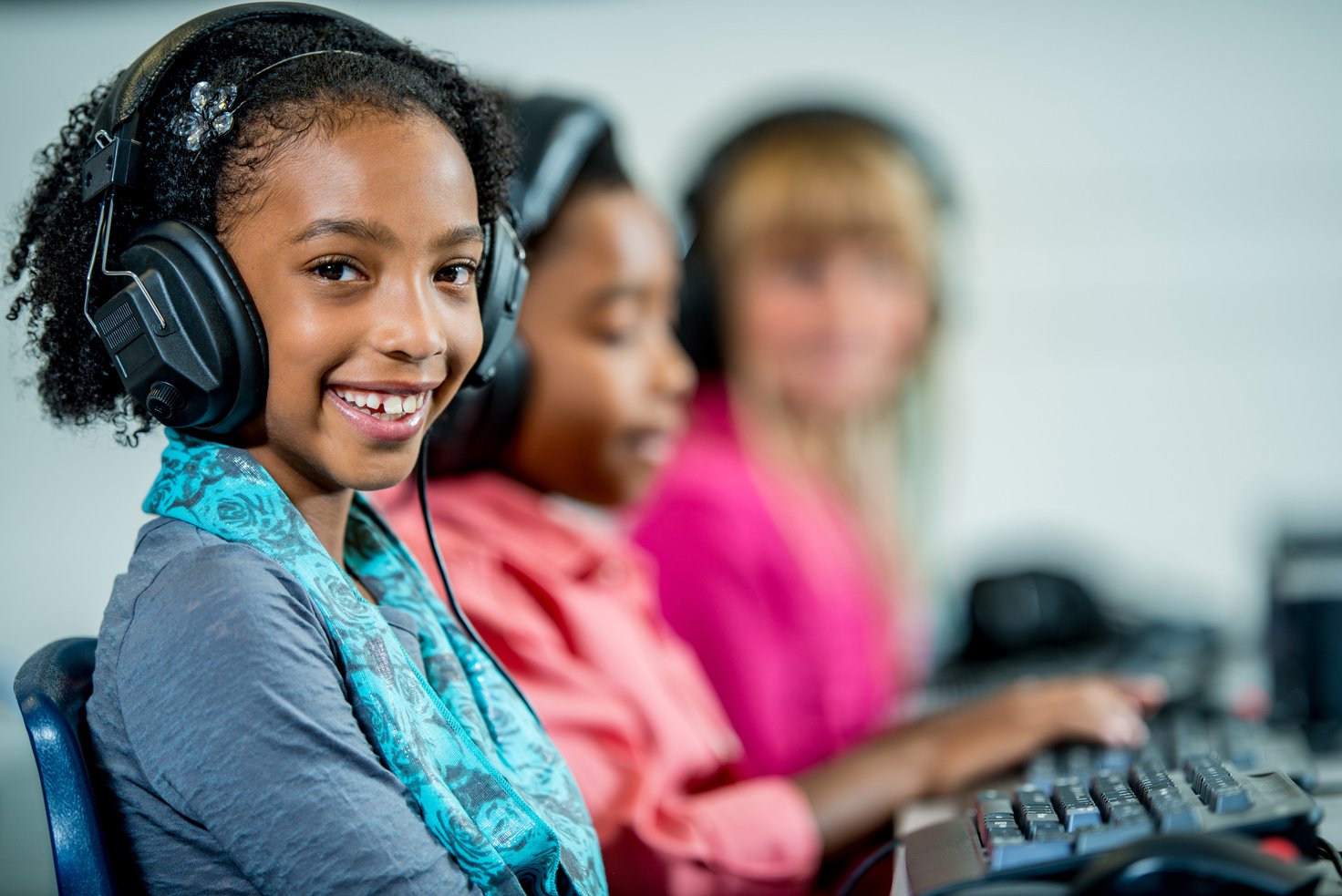 Elementary students on computers